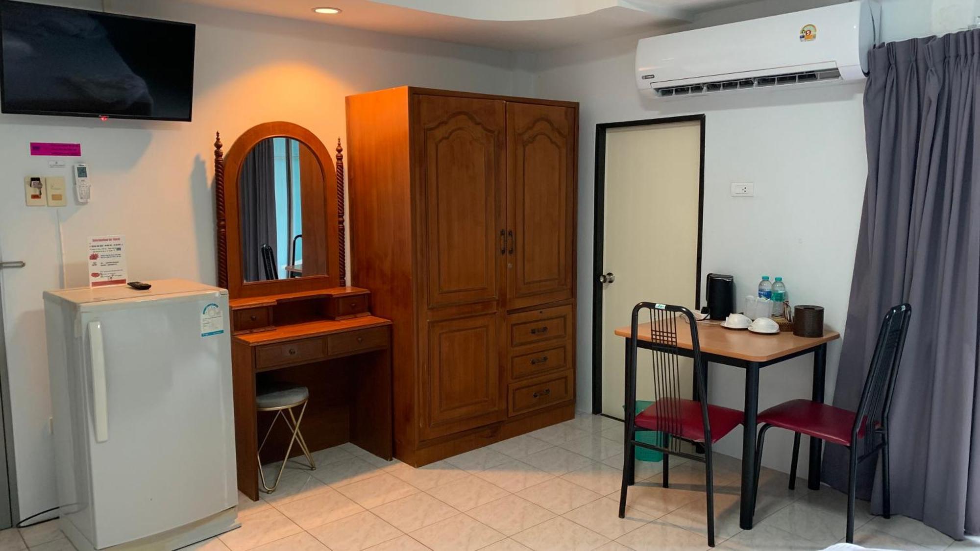 Kamalaburi Guesthouse Extérieur photo